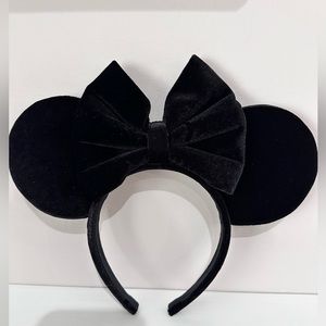 Black Velvet Minnie Ears